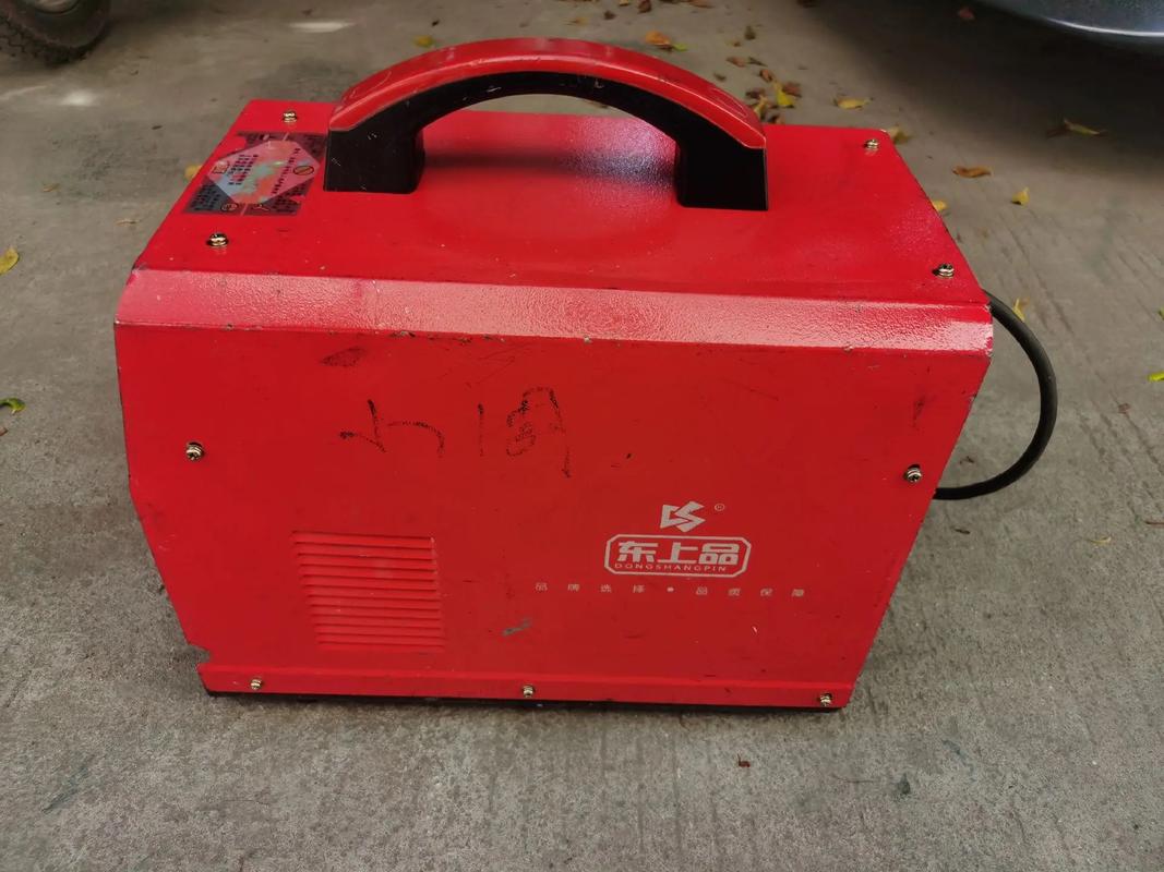 出售焊機品牌:東上品 型號:zx7-400